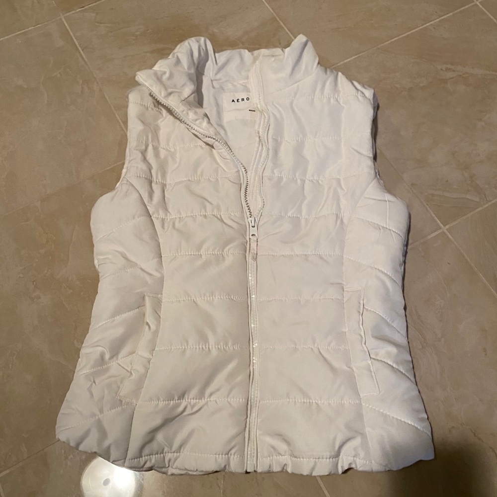 Aeropostale Puffer Vest
